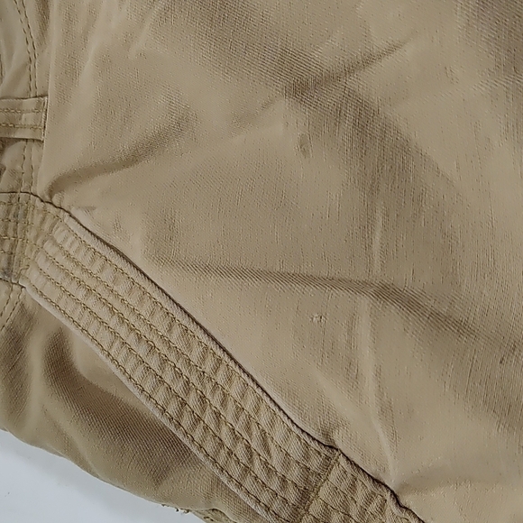 Old Navy men's trendy khaki cargo shorts pants Size: 30 - Picture 5 of 6